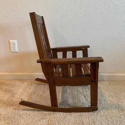 CHILD'S ROCKING CHAIR, EMPTY BOX FOR JOHN DEERE TOY COMBINE AND 1944 BEDTIME STORIES