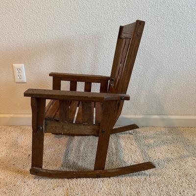 CHILD'S ROCKING CHAIR, EMPTY BOX FOR JOHN DEERE TOY COMBINE AND 1944 BEDTIME STORIES