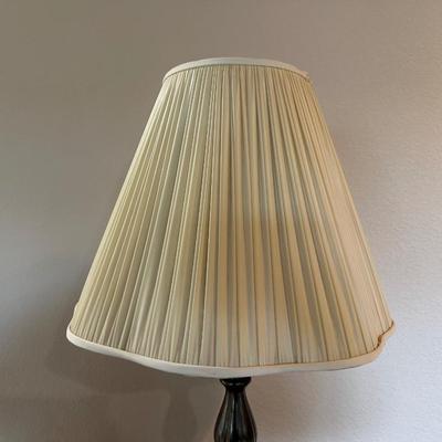 END TABLE, NEW HAVEN WALL CLOCK AND BRASS TABLE LAMP