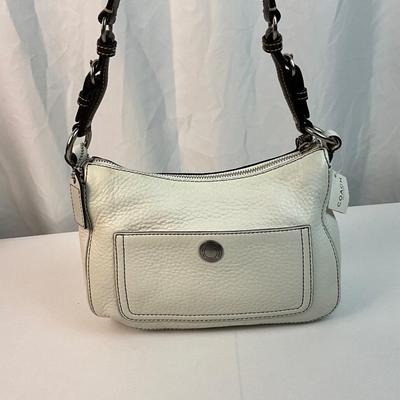 Lot E 221 NWT Coach Chelsea Leather Shoulder Bag and Elephant Coin Purse