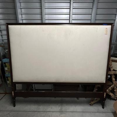 King Hickory Chair Brand Suzanne Kasler Collection ‘Candler’ Headboard, Footboard and Side Rails (1018CL-RG)