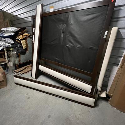 King Hickory Chair Brand Suzanne Kasler Collection ‘Candler’ Headboard, Footboard and Side Rails (1018CL-RG)