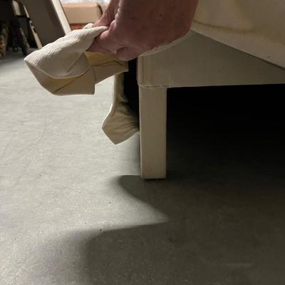 Custom High Back Banquet Sofa (1018B-RG)