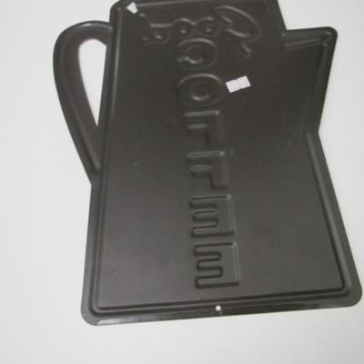 Retro Good Coffee Wall Sign Approx 15" x 11"