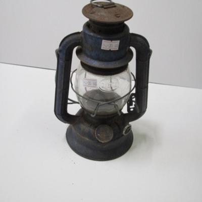 Vintage No. 50 Dietz Oil Lantern Approx 7 1/4" Tall