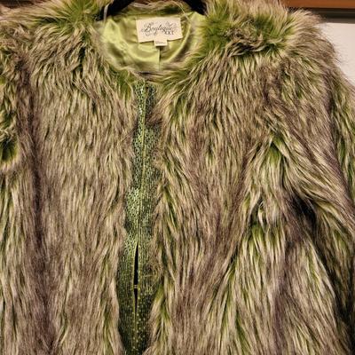 Forever 21 Boutique XXI Green Fuzzy Coat Size Medium