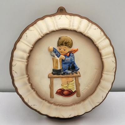 M.I. Hummel Goebel Porcelain Baking Molds Wall Hangers 1989