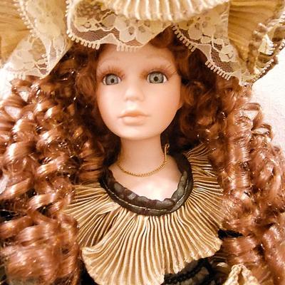The Broadway Collection Porcelain Doll COA & Numbered 203/2400