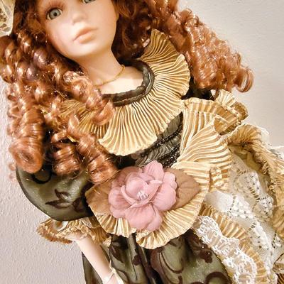 The Broadway Collection Porcelain Doll COA & Numbered 203/2400