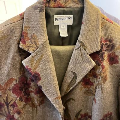 11 Women’s Pendleton Suits Lot Size 10-12
