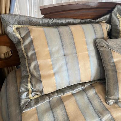 High Country Linens Bedding Set - Full Comforter, 2 Shams, 2 Decorative Pillows, Duster