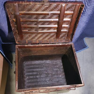 Bamboo/Woven Trunk (1020BR-KD)