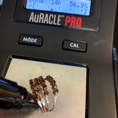 14k Yellow Gold 19 Stone Estate Ring - Size 9
