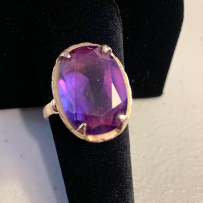 14k Yellow Gold Estate Ring w/ Large Stone - Size 8.5 - 10.4 grams