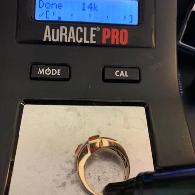 14k Yellow Gold Estate Ring - Size 9 - 8 grams