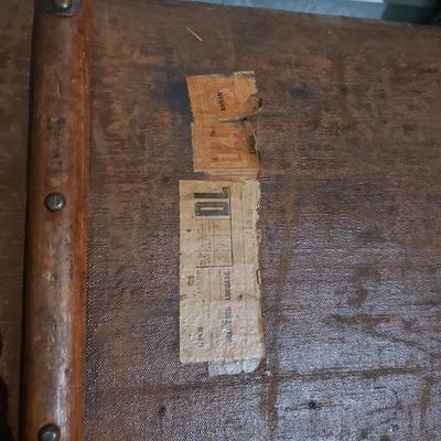 Vintage English Canvas/Wood Trim Trunk (1020BR-KD)