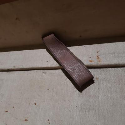 Vintage English Canvas/Wood Trim Trunk (1020BR-KD)