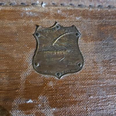 Vintage English Canvas/Wood Trim Trunk (1020BR-KD)