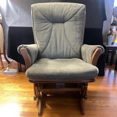 Dutailier Wooden Gliding Rocking Chair (LR-DZ)