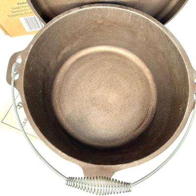 Bayou Classic Dutch Oven with Fryer Basket