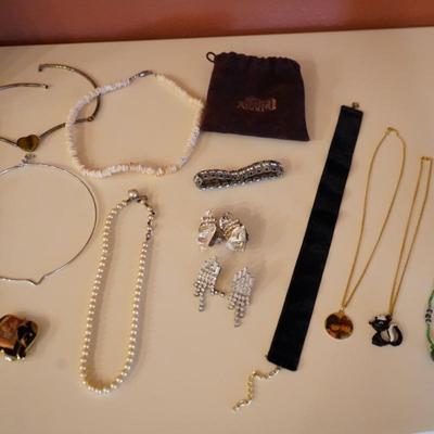 Vintage Costume Jewelry