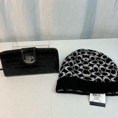 Lot E 232 NWT Coach Wallet and Coach Beanie