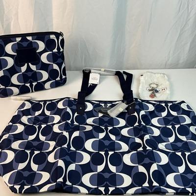 Lot E 233 NWT Coach Weekender Bag Travel Tote and Coach Keychain