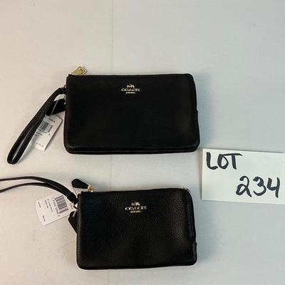 Lot E 234 NWT Coach Mother/Daughter Double Zip Wristlet Set