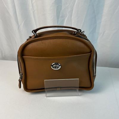 Lot E 235 Vintage Coach Limited Edition Retro Lunch Pail Crossbody