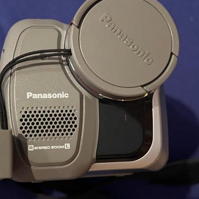 Panasonic PV-GS 65 MiniDV Camcorder w. Carry Case