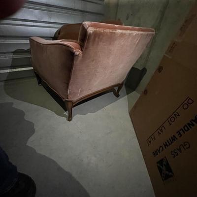 Sunniland Crushed Velvet Chair & Matching Ottoman (2058B-RG)