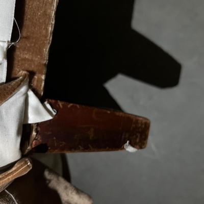 Sunniland Crushed Velvet Chair & Matching Ottoman (2058B-RG)