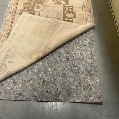 Usak Turkish Wool Rug 3' x 7' (1018FR-RG)