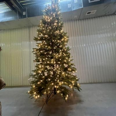 Nine Foot Lighted Christmas Tree (1018FL-MG)