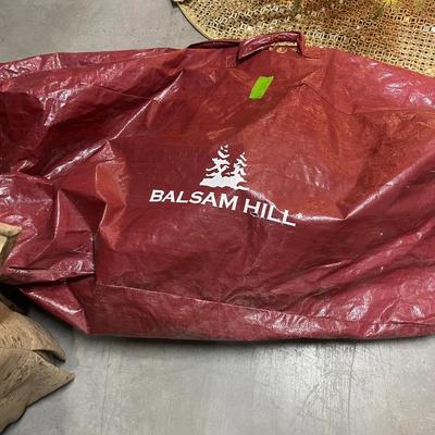 Nine Foot Lighted Christmas Tree (1018FL-MG)