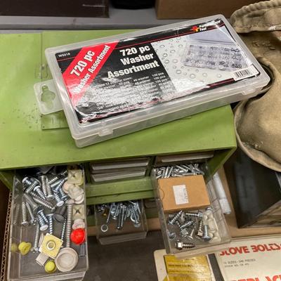 Box Lot Screws/Nuts/Bolts w/containers