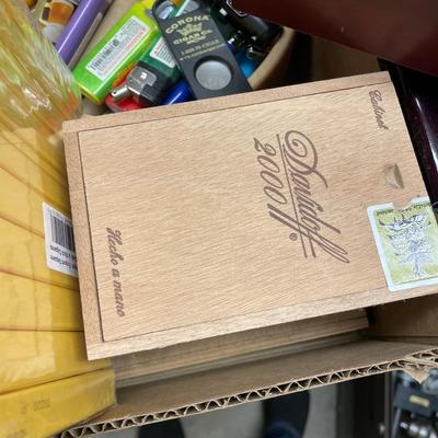 Humidors - 25+ New Cigars & accessories