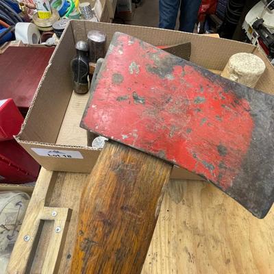 Box of hammers/mallets/hatchets