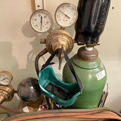 2 Welding Tanks/Torch/Cart/Masks