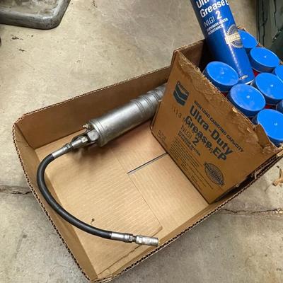 Grease Gun & Case of Chevron Ultra-duty Grease EP