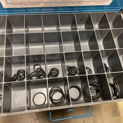 4 Metal sliding Cabinet w/metric o rings/hardware