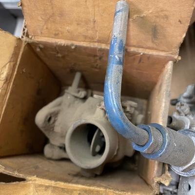 4 vintage Carburetors & 2 distributors