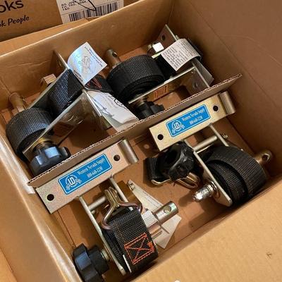 Box of 4 mountable ratchet straps - New in box