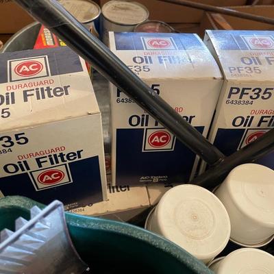 Box of Oil/Filters/Oil Pan/Lug Wrench/bucket/oil filter tool & Auto Supplies