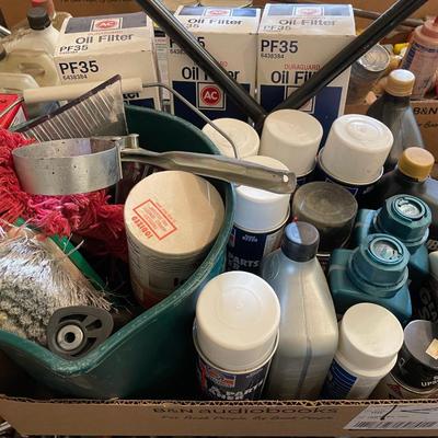Box of Oil/Filters/Oil Pan/Lug Wrench/bucket/oil filter tool & Auto Supplies