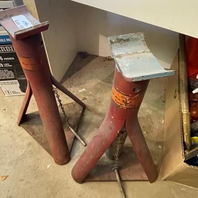 Pair of jack stands