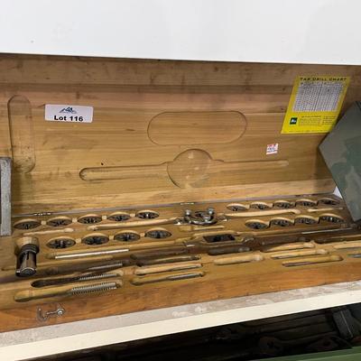 Tap & Die Set in Wood Box