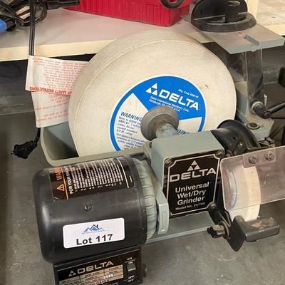 Delta Universal Electric Wet/Dry Grinder
