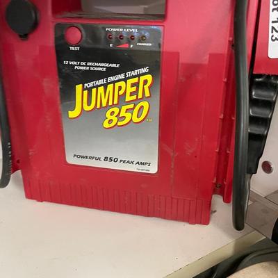 Jumper 850 Battery Charger