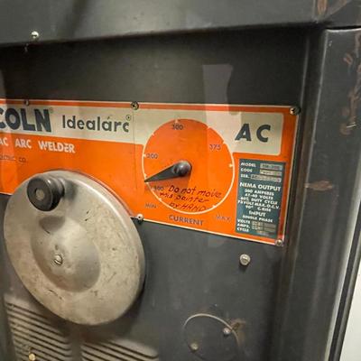 Lincoln Idealarc Arc Welder with all cables